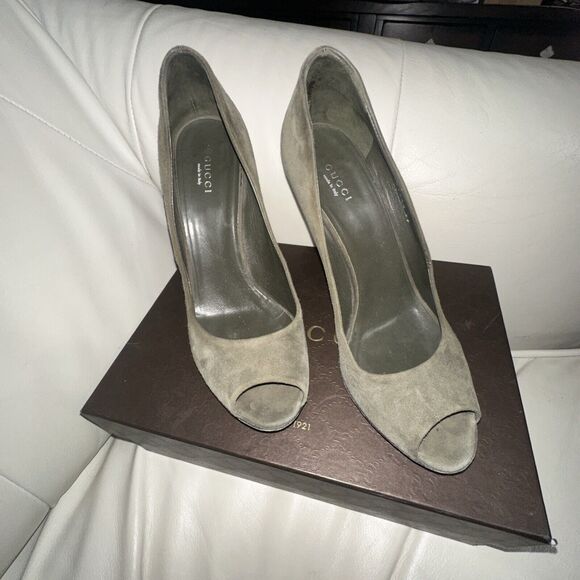 Authentic GUCCI Olive Green Suede Bamboo Stiletto Peep Toe Heel Shoe Size 39 EUC - Picture 11 of 16